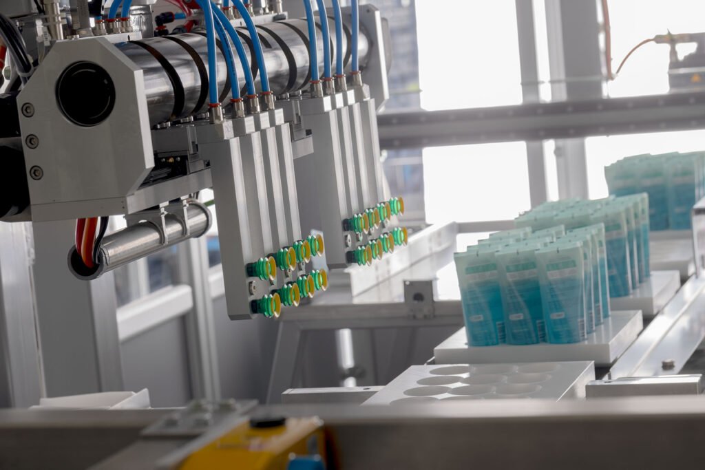 LinePack - Macchinari per l'Handling di prodotti complessi LinePack - Macchinari per l'Handling di prodotti complessi