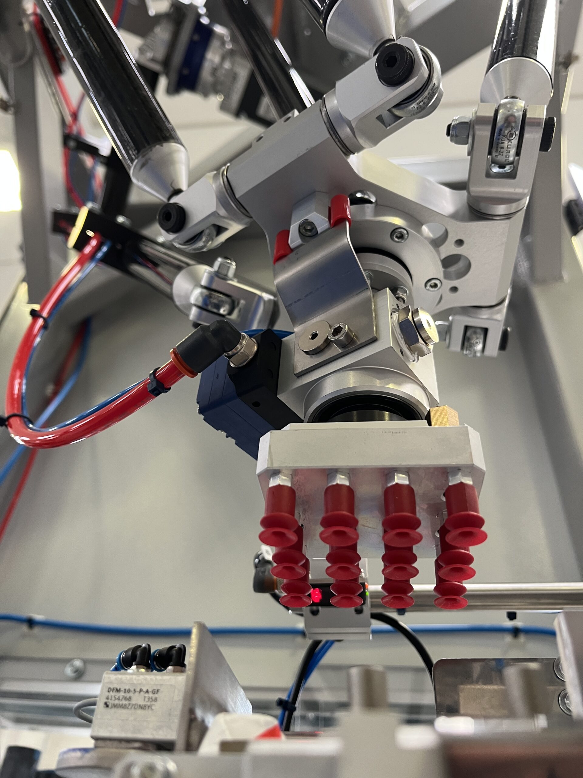 Pick & place o robot delta? Come scegliere in base al prodotto